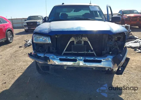 2004 Chevrolet Silverado 1500 Z71 из США, поврежденный, VIN 2GCEK13T141335872